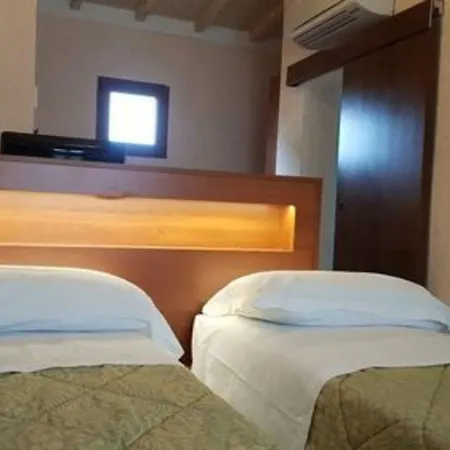 Hotel Mia Cara &