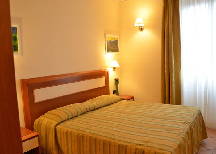 Hotel Mia Cara & 3*