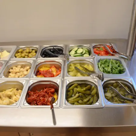 Mia Cara & 酒店 3*