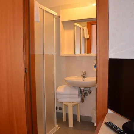 Hotel Mia Cara & 3*