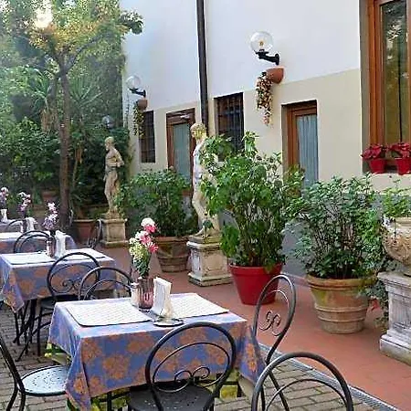 Mia Cara & Hotel 3*