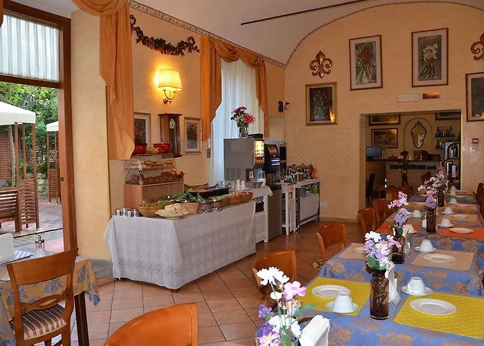 Ξενοδοχείο Mia Cara & 3*