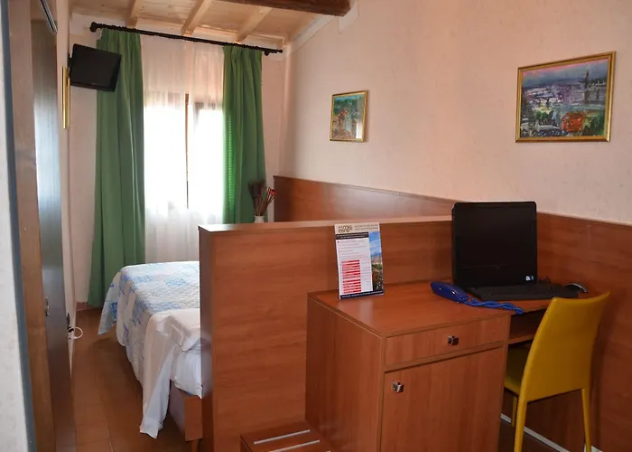 Mia Cara & Φλωρεντία