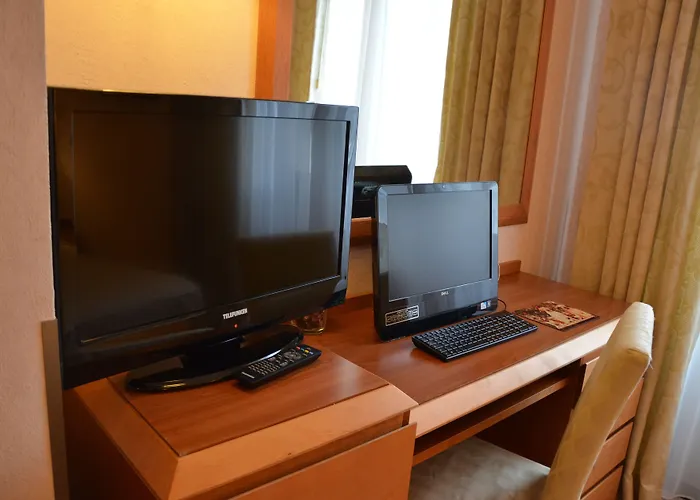 Mia Cara & Φλωρεντία