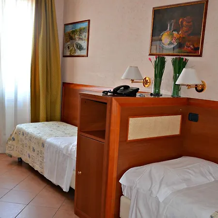 Mia Cara & Hotel Florencie