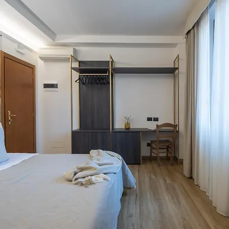 Mia Cara & 호텔 3*