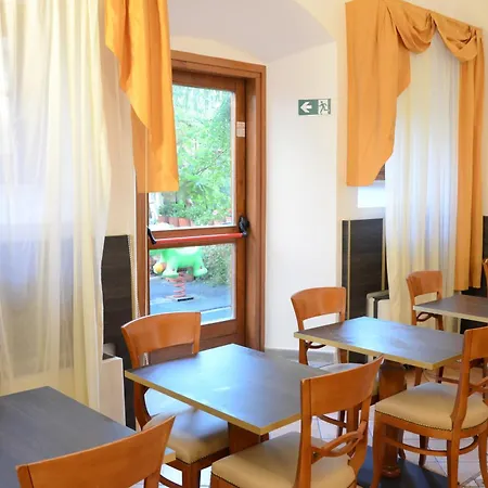 Mia Cara & 3* 피렌체